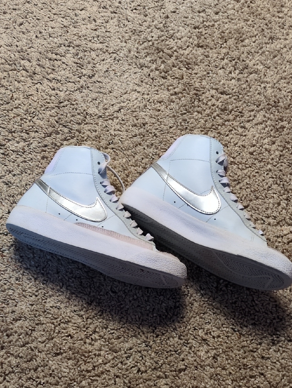 Nike High-Top Sneakers White with Metallic Silver Swoosh